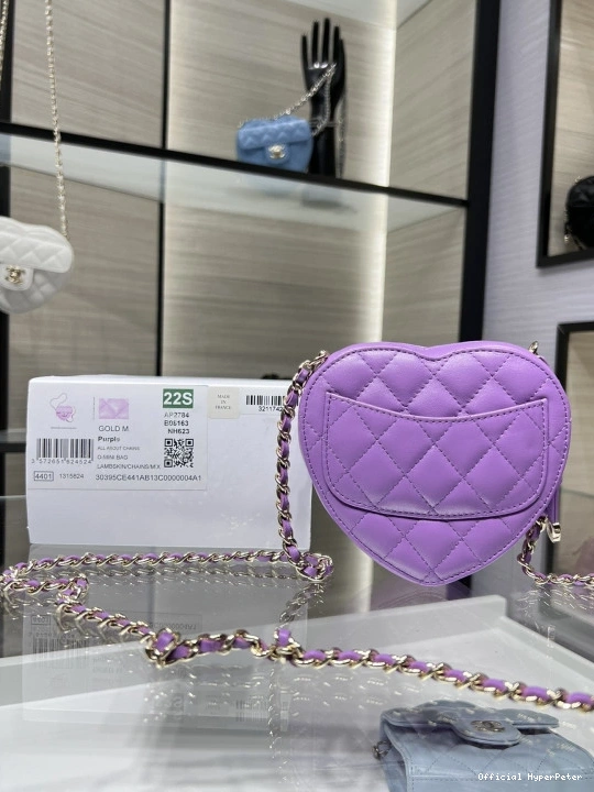 Hyper Peter HEART CHANEL WITH CHAIN CHANELUTCH 0721